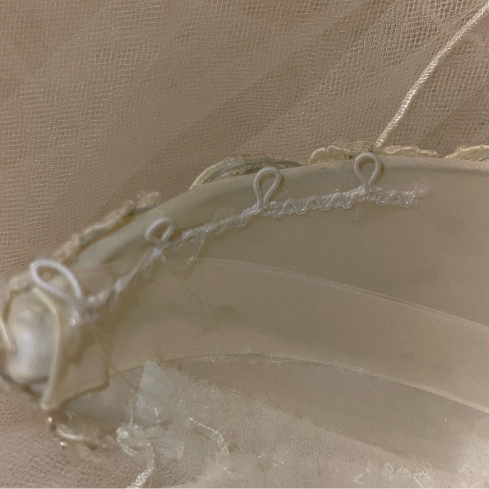 Wedding Pearl Crown with 3 tier lined Veil: Cathedral, Chapel and Blusher - Picture 11 of 15